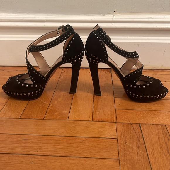 Prada studded peep toe studded sandal heel - Picture 2 of 5